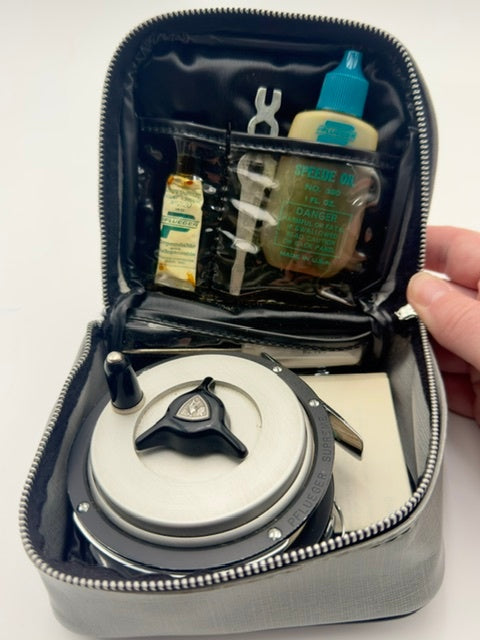 Pflueger Supreme Loaded with Line